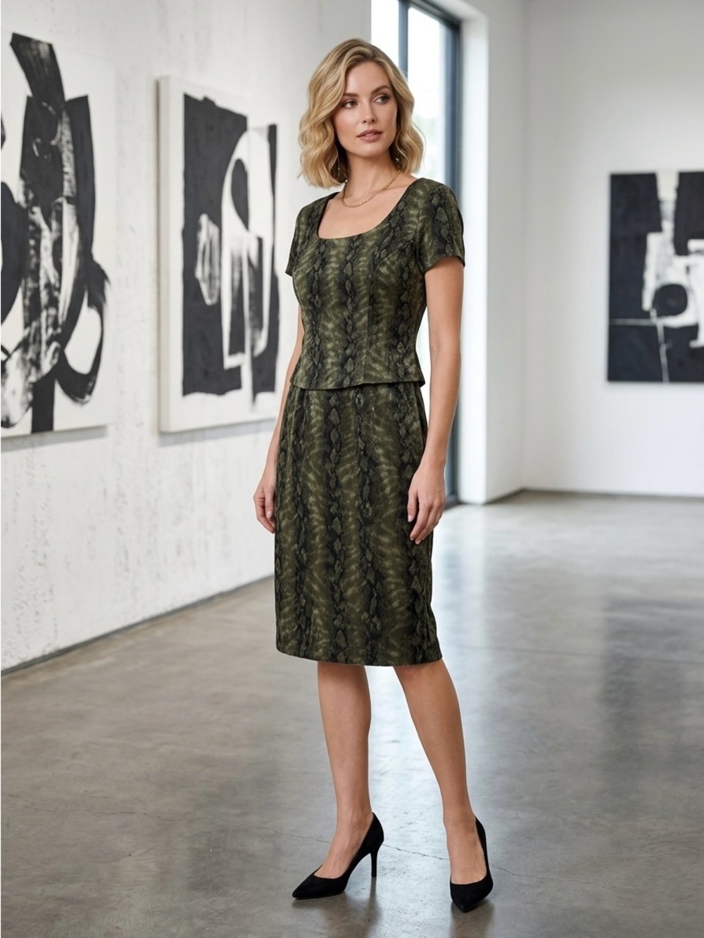 Vintage Connected Apparel Womens Greeen Dress 10 Suede Short Sleeve animal print